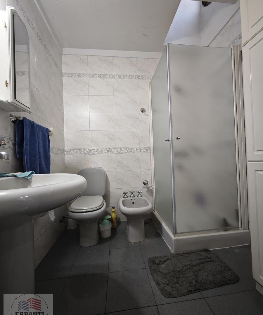 Foto de venta hermoso Chalet en San Antonio de Padua, imagen 1