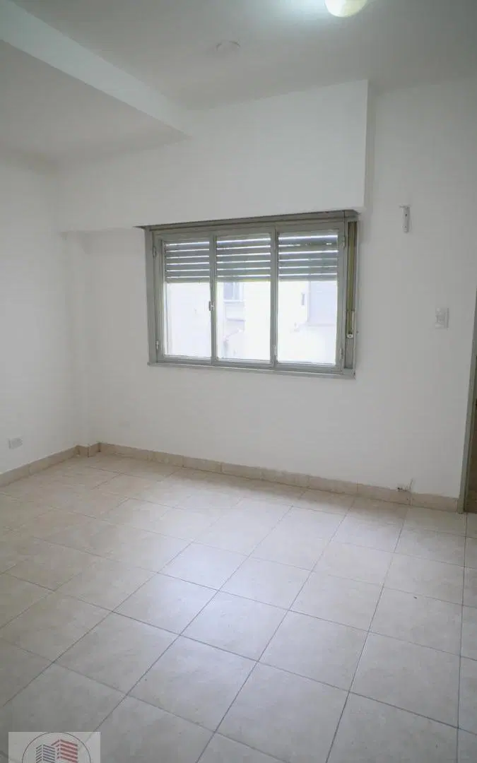 Oportundiad monoambiente en Flores 6