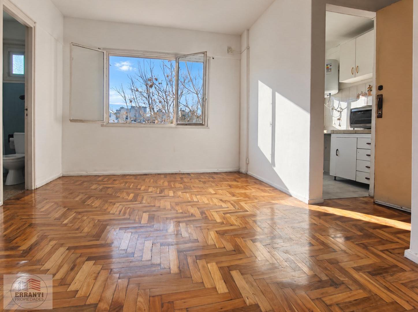 Foto de Monoambiente en alquiler en Caballito – Luminoso, cocina independiente, imagen 2