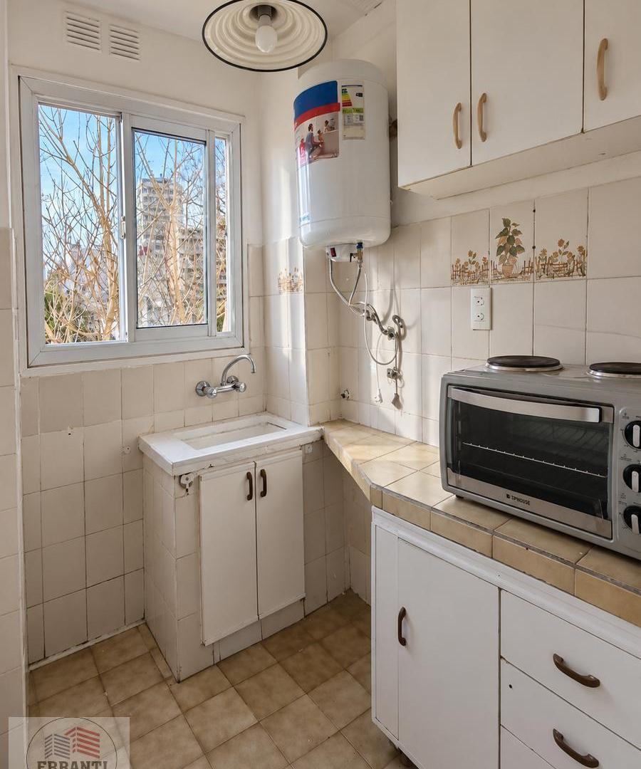 Foto de Monoambiente en alquiler en Caballito – Luminoso, cocina independiente, imagen 3