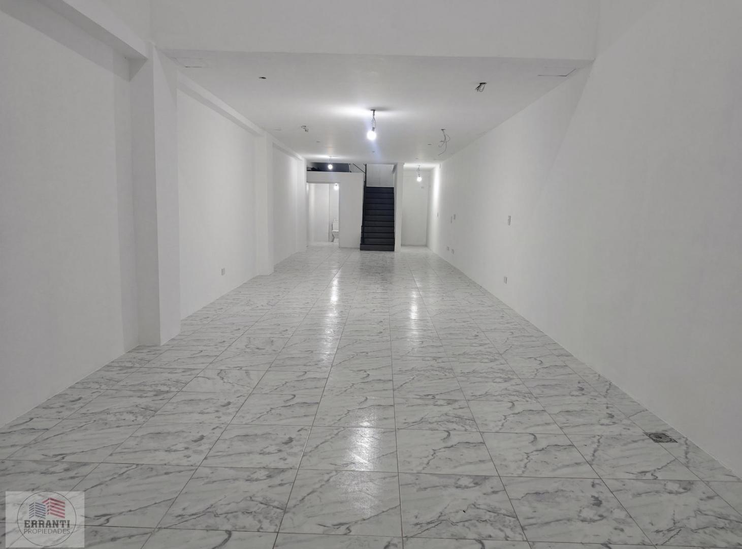 Foto de Alquiler local de 350m2 en Flores Textil, imagen 2