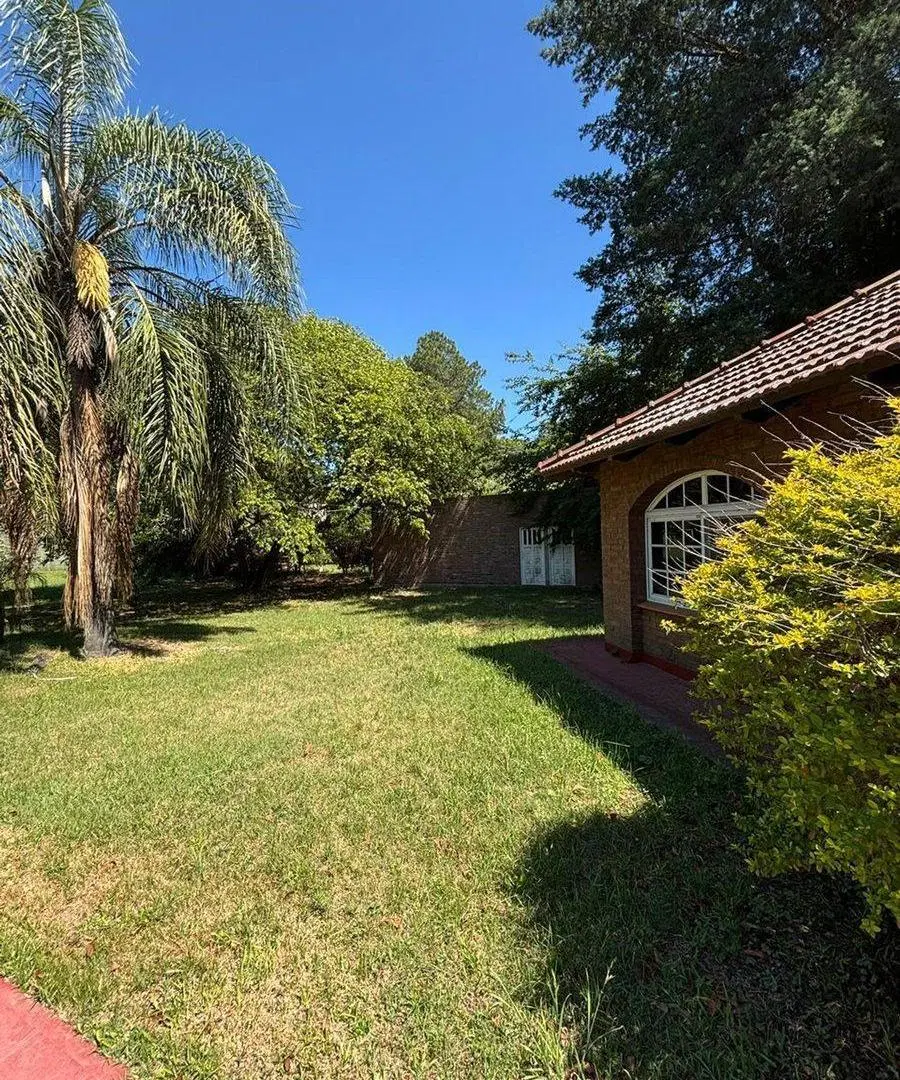 VENTA DE ESPECTACULAR QUINTA EN ARROYO LEYES 5