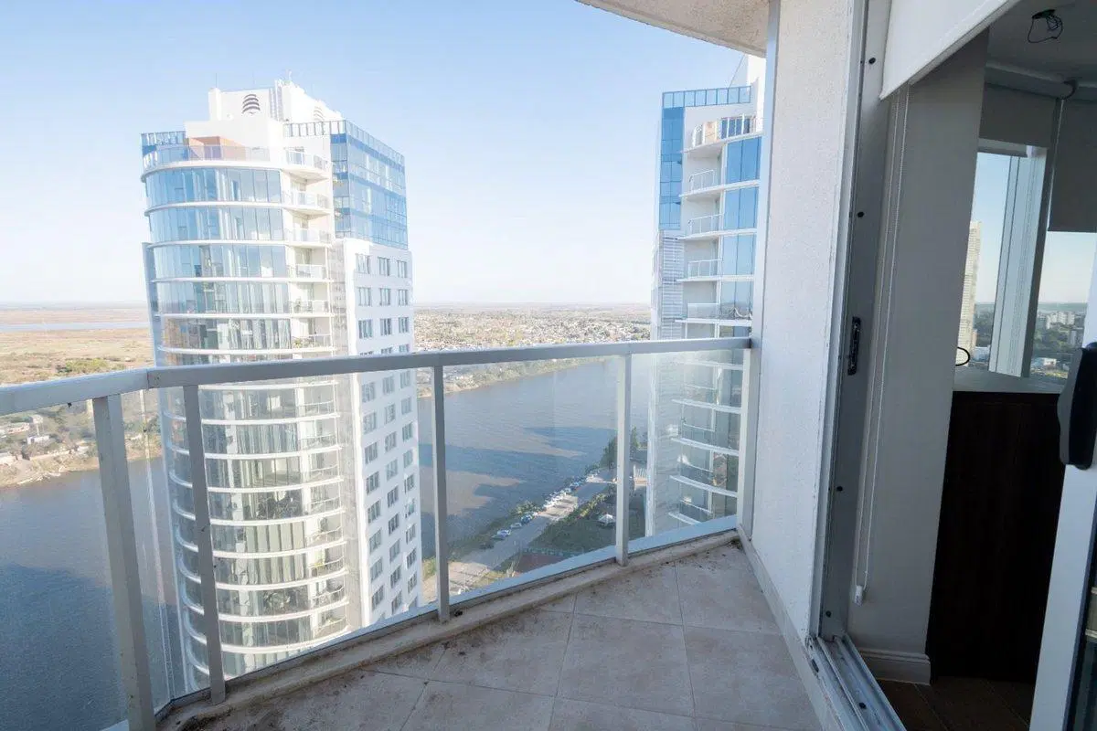 EXCLUSIVO PENTHOUSE EN AMARRAS CENTER ll 5