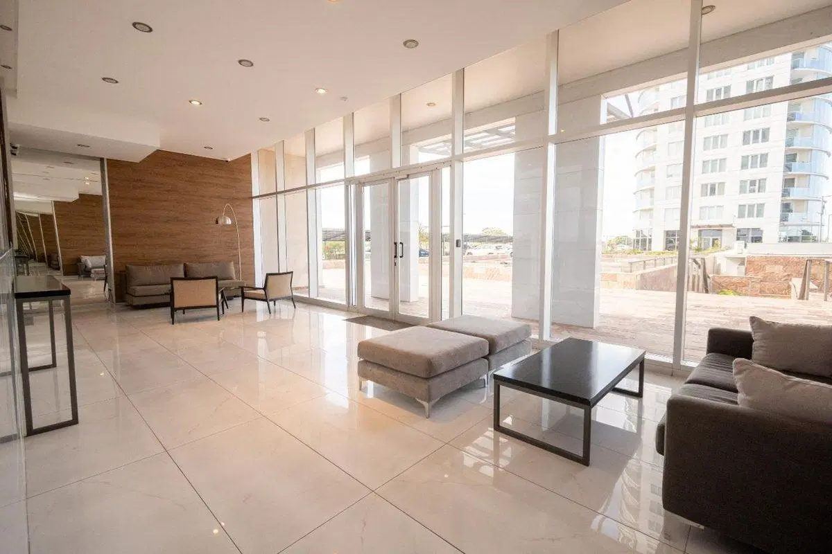 EXCLUSIVO PENTHOUSE EN AMARRAS CENTER ll 3