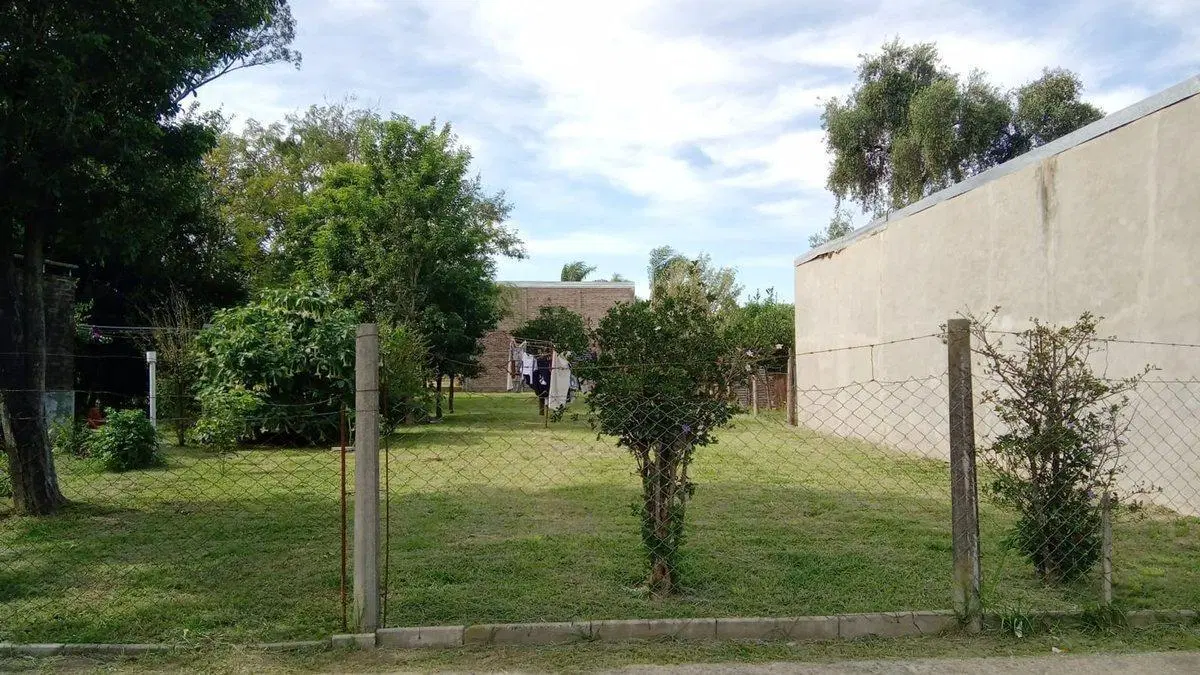 CASA 6 AMBIENTES EN VENTA EN RECREO CON TERRENO 4