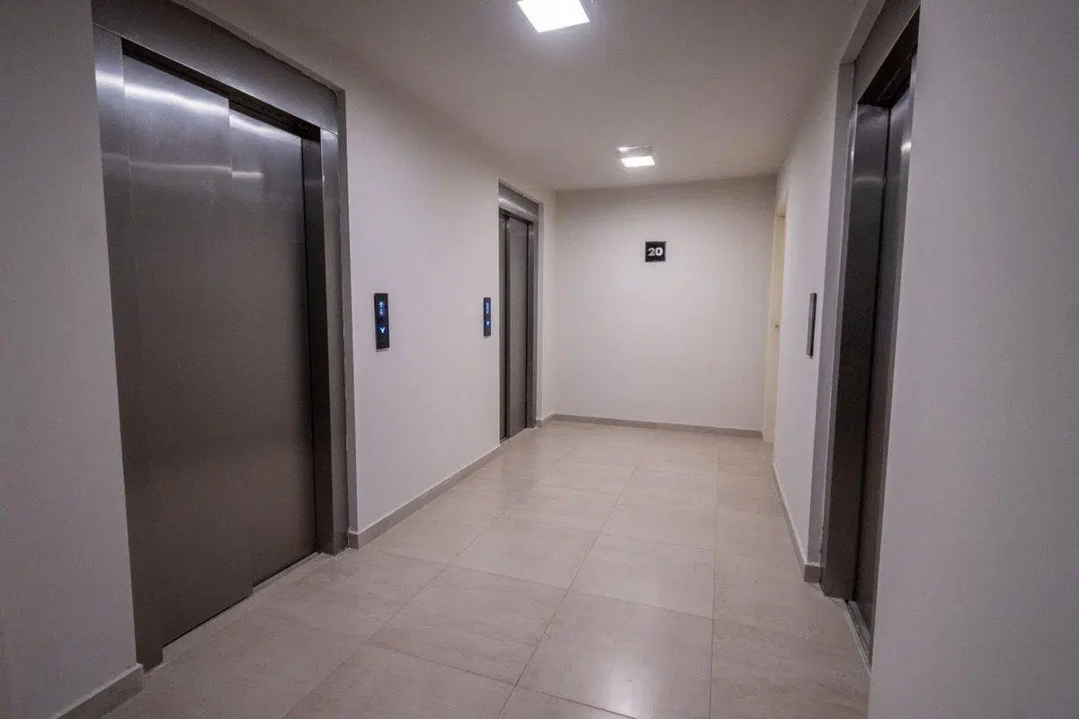 PISO EXCLUSIVO EN CAM 100 | VISTAS AL RÍO Y CIUDAD 3
