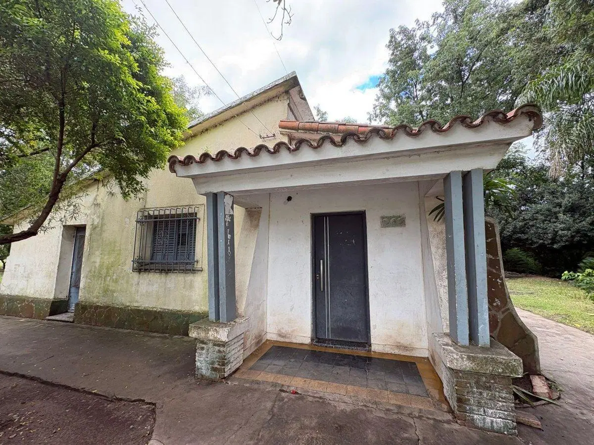 CASA CON GRAN FORESTACION EN RECREO 4