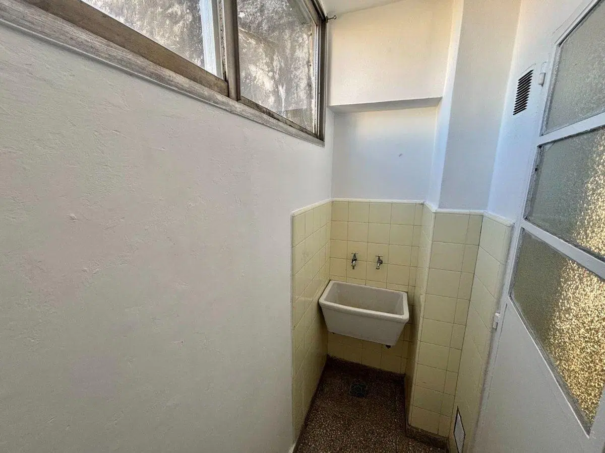 VENTA - DPTO INTERNO PLANTA ALTA DE 1 DORM 4