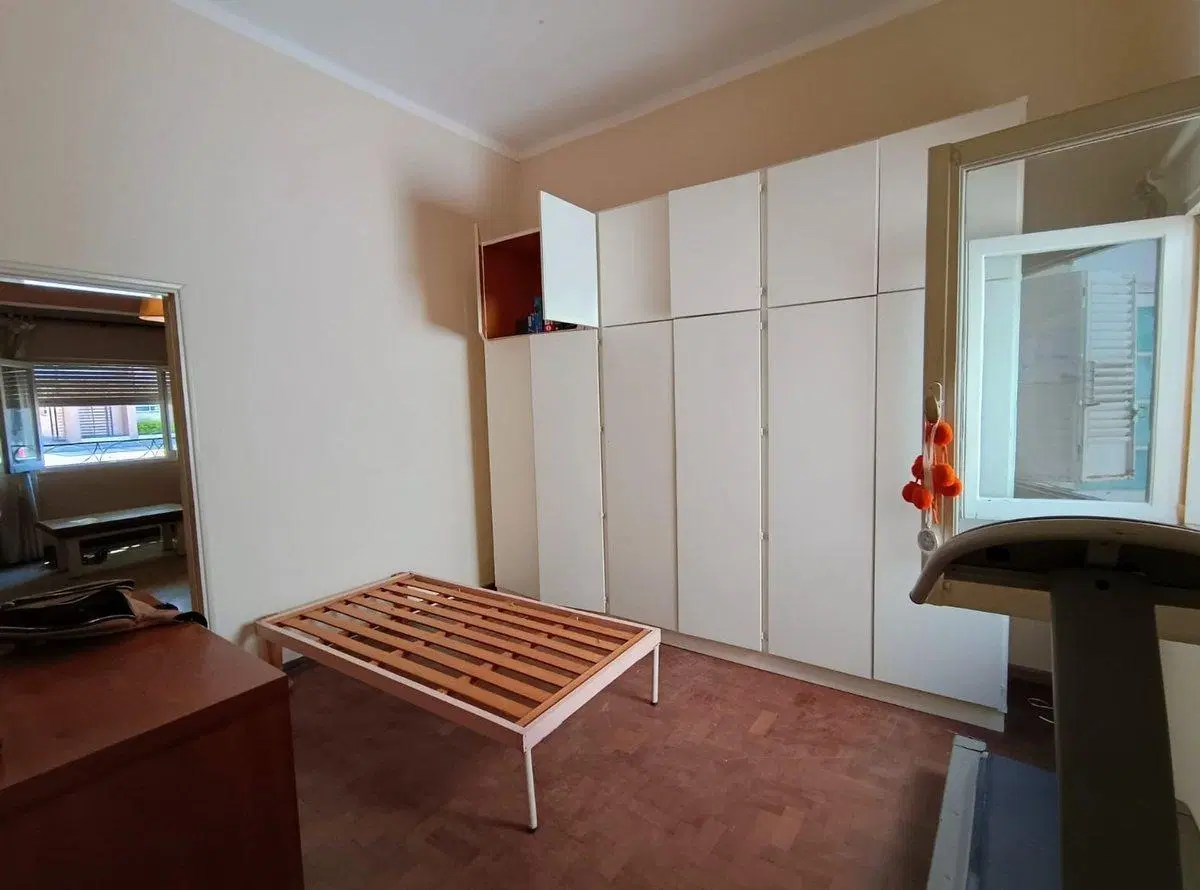 CASA AL FRENTE EN PH A LA VENTA S/URQUIZA 3