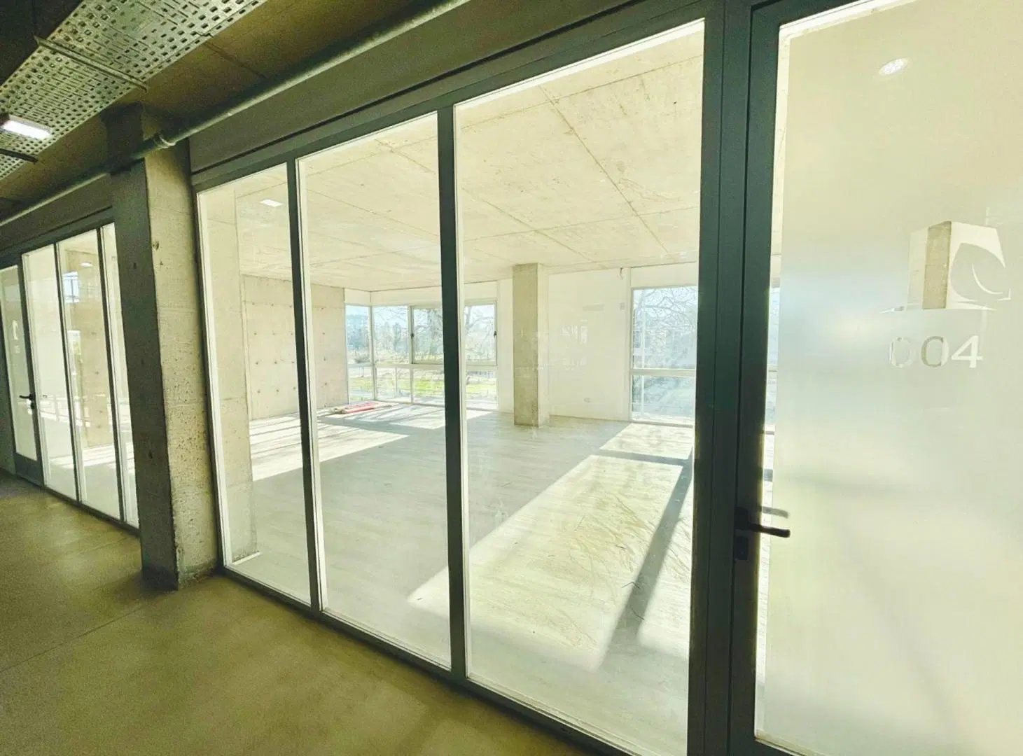 ALQUILER  |  2 OFICINAS UNIFICADAS - RIO ARRIBA 3