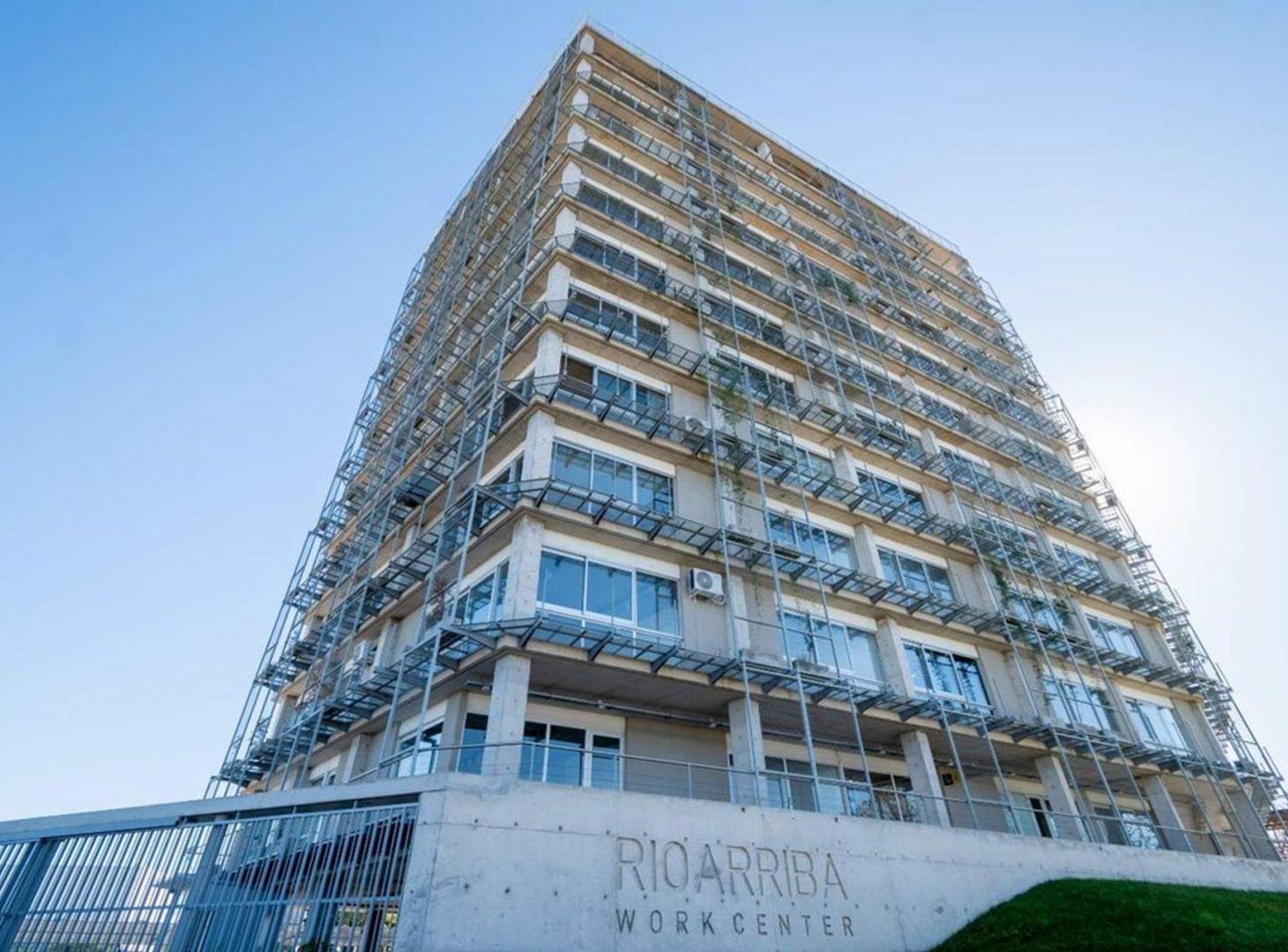 ALQUILER | OFICINA DOBLE INGRESO - RIO ARRIBA
