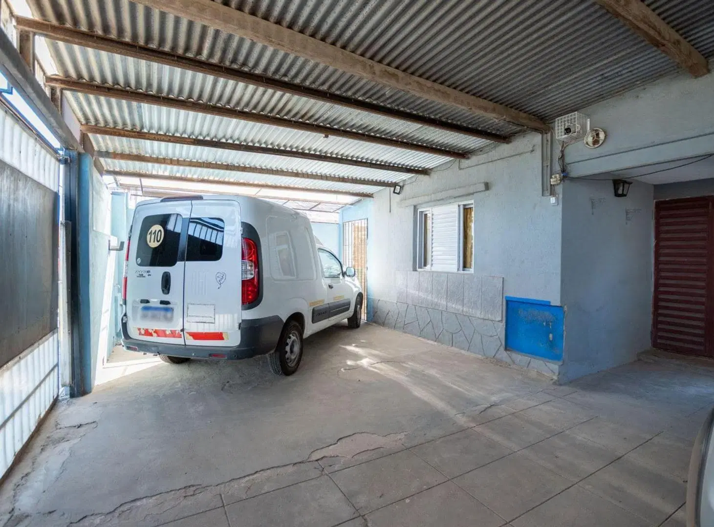 Casa 3 dorm , patio y cochera + Dpto 1 dorm PA 4