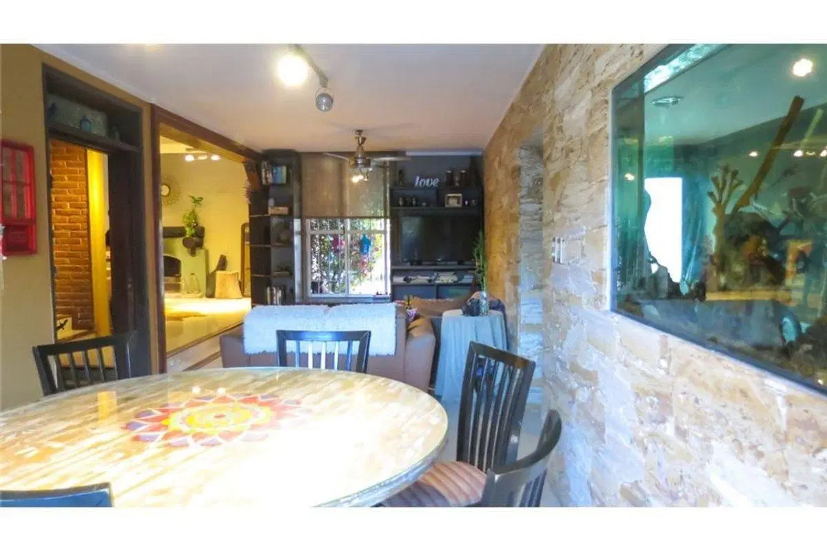 CASA EN BARRIO CANDIOTI SUR 4