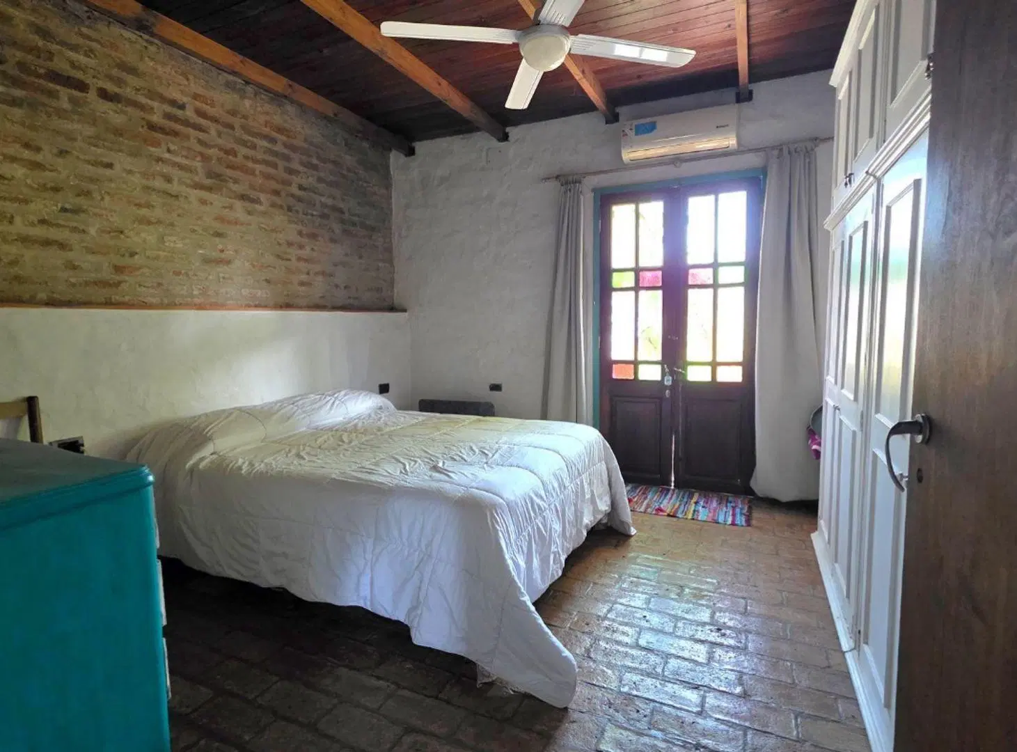 SE VENDE CASA CON GRAN PARQUE EN SAUCE VIEJO 4