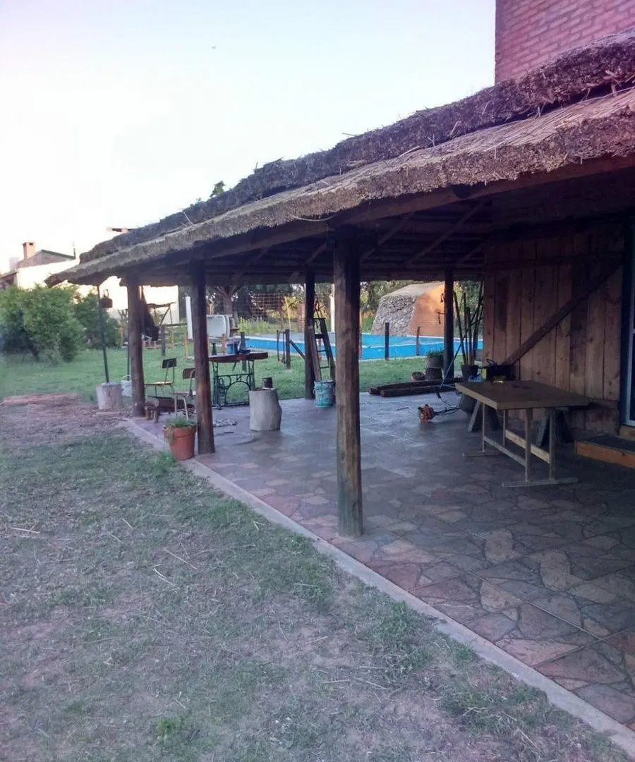 CASA EN CAYASTA BARRIO COSTA NOGALES 3