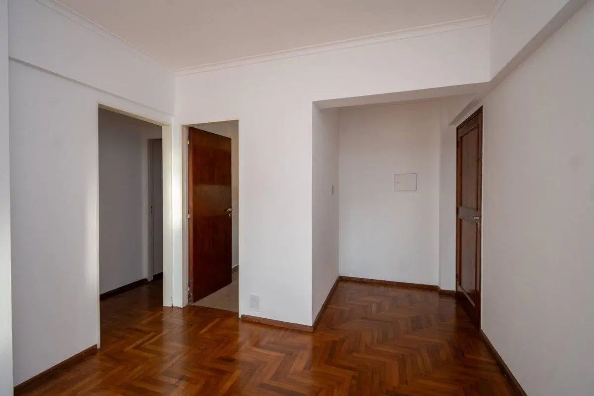 SEMIPISO 2 DORMITORIOS CON COCHERA |  MICROCENTRO 3