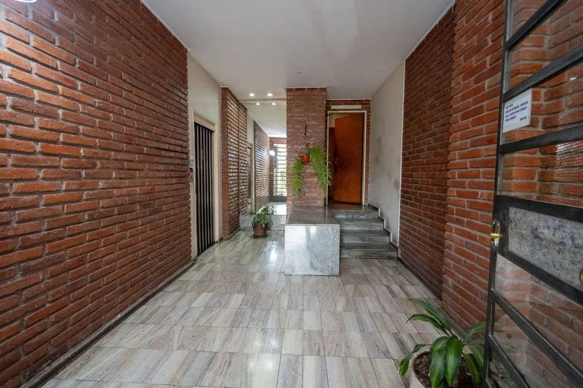 SEMIPISO 2 DORMITORIOS CON COCHERA |  MICROCENTRO 2