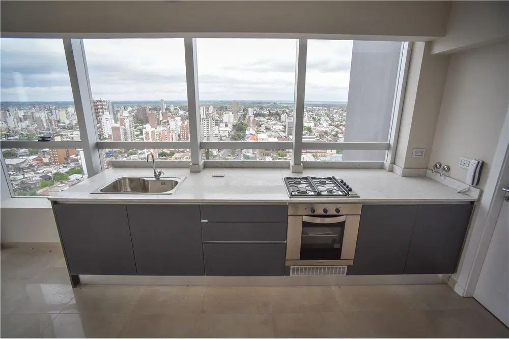 VENTA PISO 4 DORMITORIOS PALACIO PELLEGRINI C/C 4