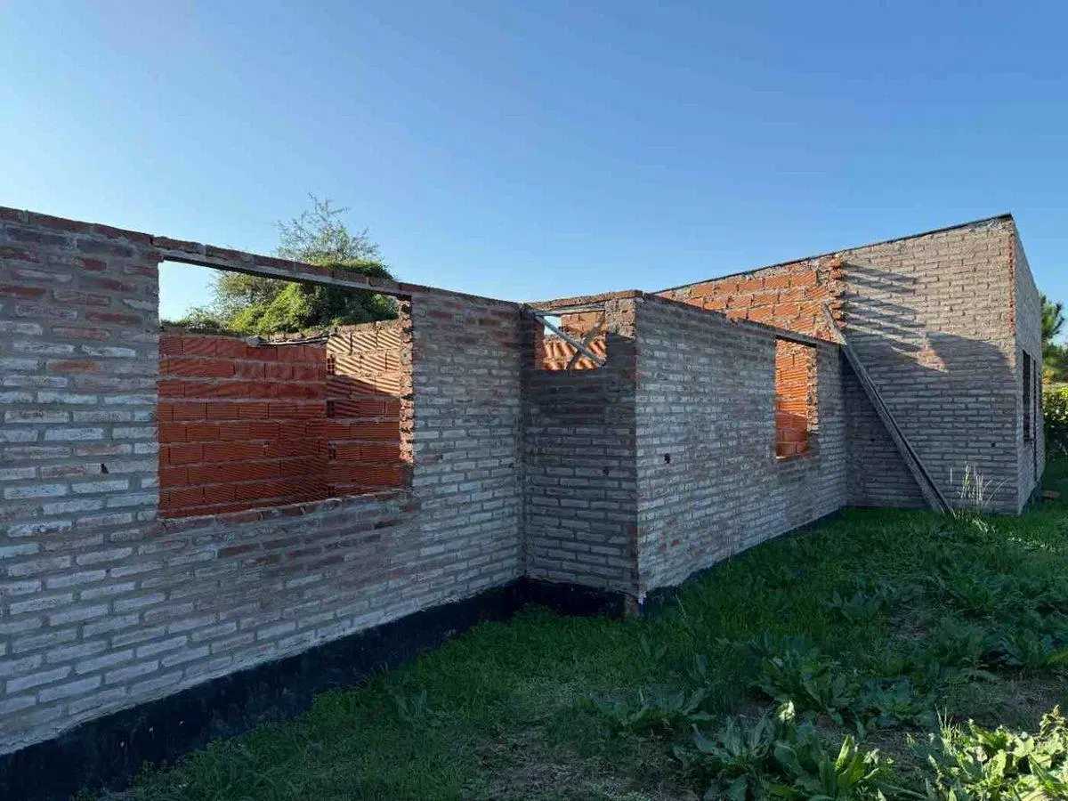 Venta de Terreno con Construcción A.Leyes KM 11.8 3