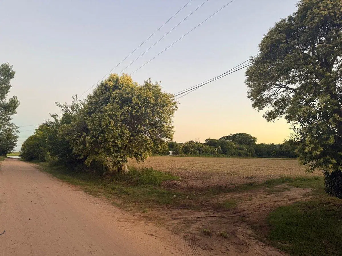 VENDO 2 LOTES LINDEROS EN CORONDA - APTOS LOTEO 5
