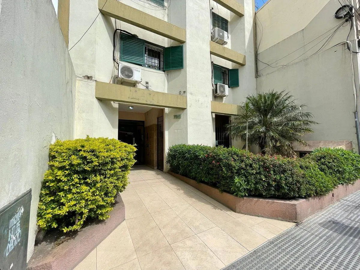 VENTA DEPARTAMENTO 2 DORMITORIOS EN CENTRO 3