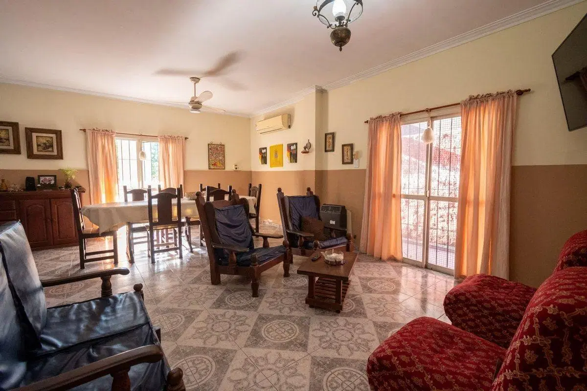 CASA EN LAPRIDA 3735- BARRIO 7 JEFES - SANTA FE 3