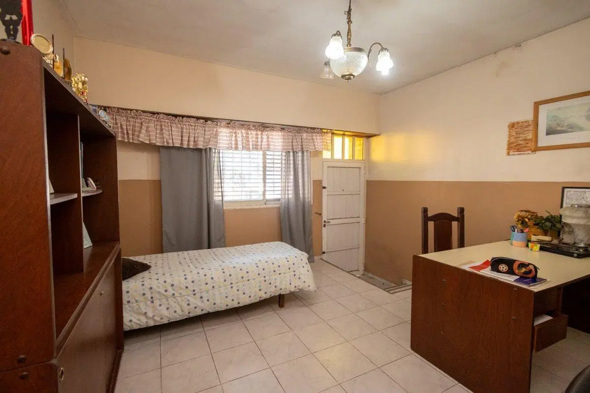 CASA EN LAPRIDA 3735- BARRIO 7 JEFES - SANTA FE 2