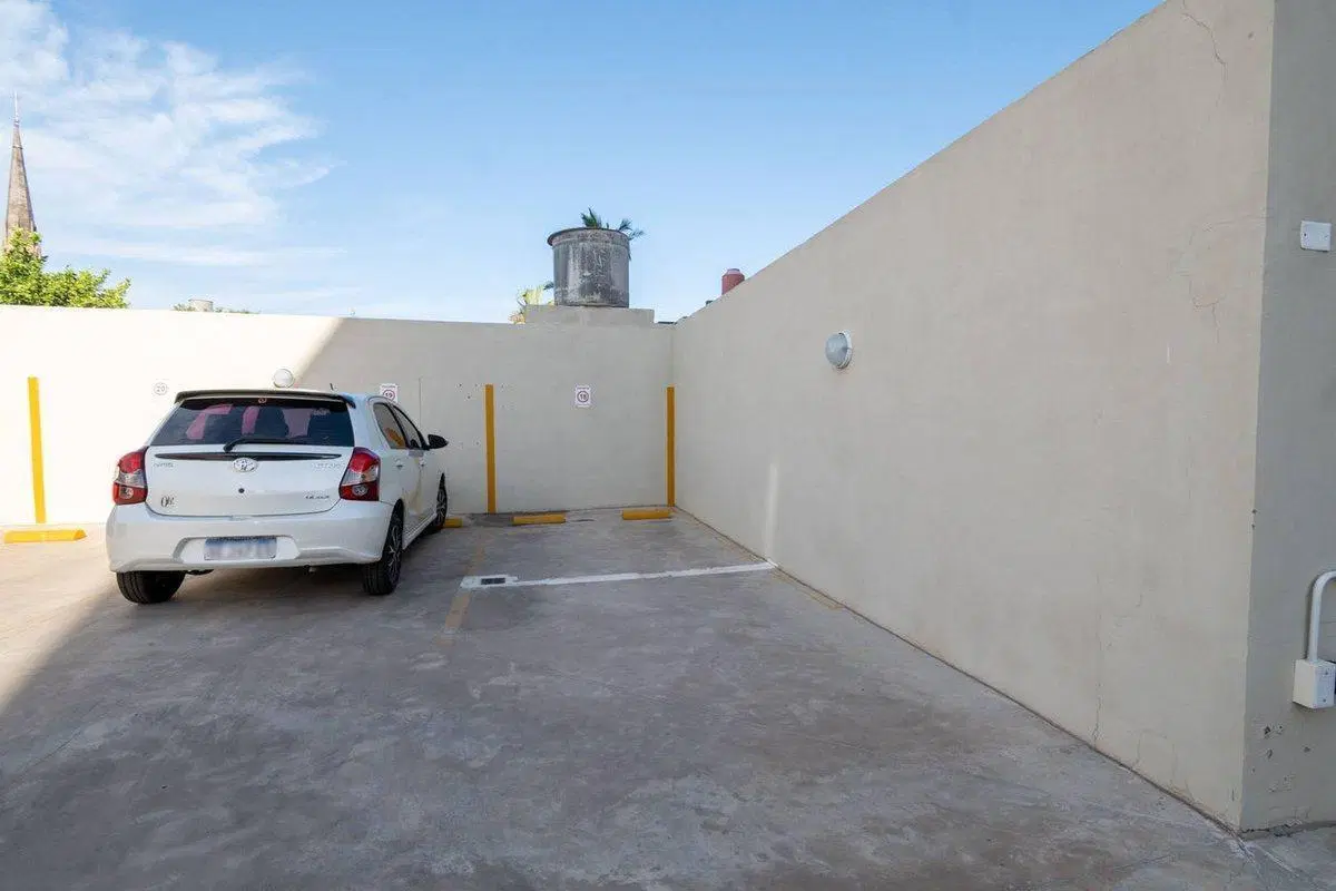 Se VENDE cochera en Torre Chacabuco 4