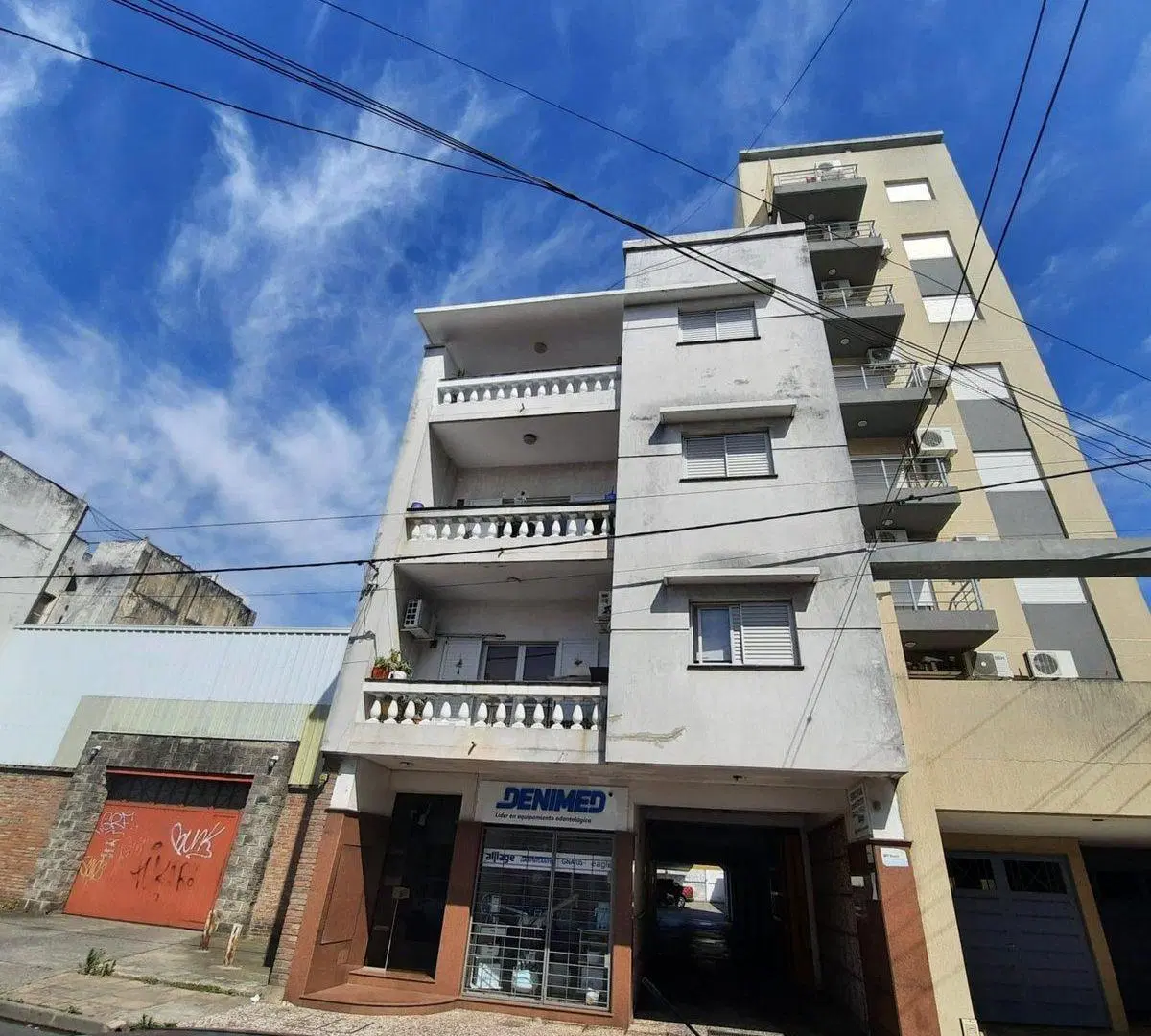 VENTA DE COCHERA FRENTE A LA MUNICIPALIDAD 2