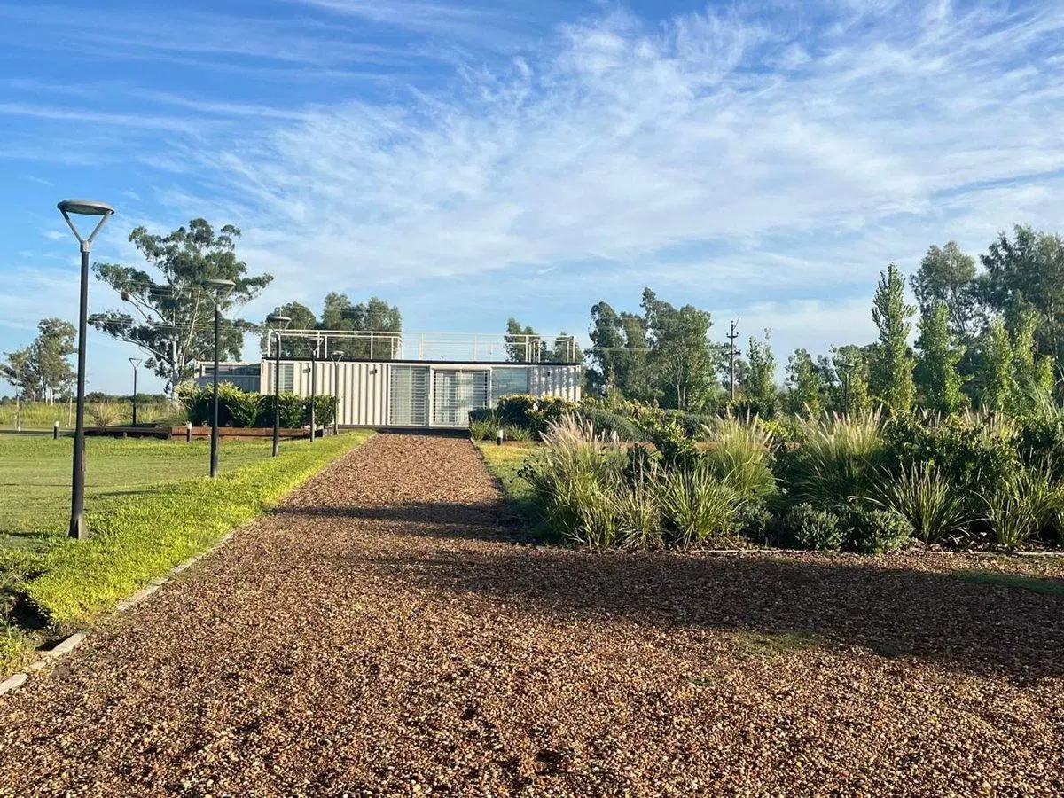 SE VENDE LOTE EN BARRIO LOS DOMINGOS-SAUCE VIEJO 4