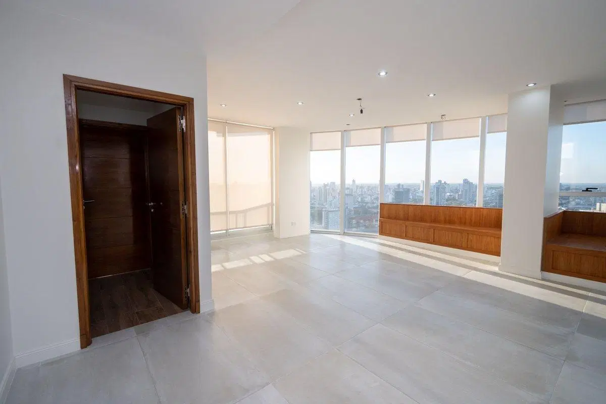 EXCLUSIVO PENTHOUSE EN AMARRAS CENTER ll 3