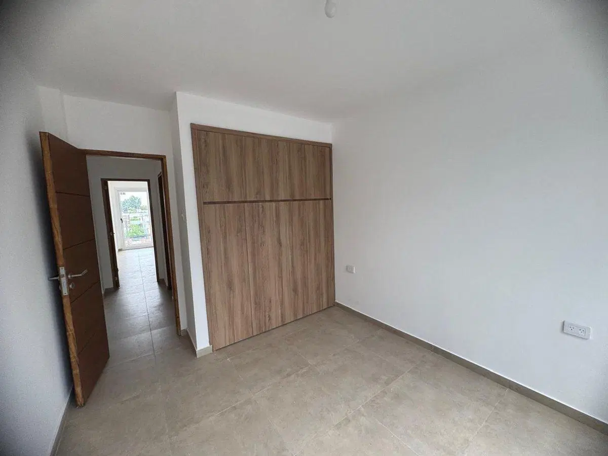 Venta !! Departamento de 2 Dormitorios 4