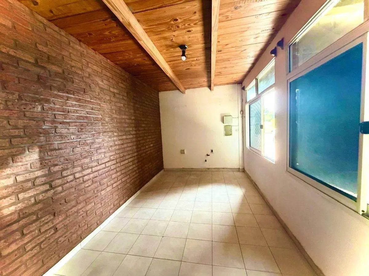 ALQUILER GALPON CON OFICINA. SOBRE AVENIDA 760M2 2