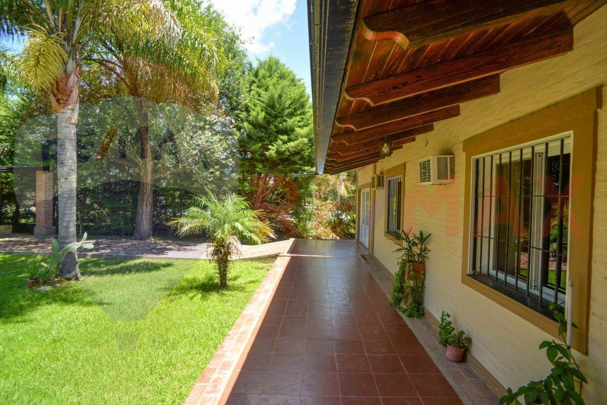 Venta Excepcional casa-quinta Altos del Sauce!!!!