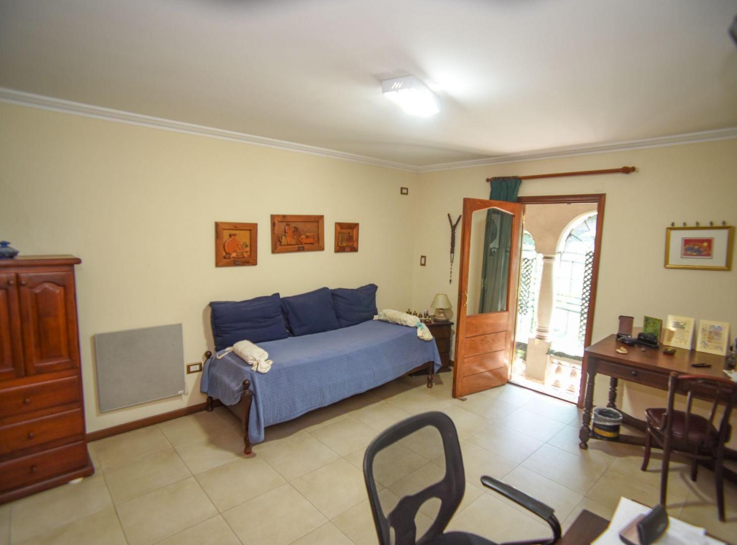 CASA PREMIUM EN BARRIO CONSTITUYENTES