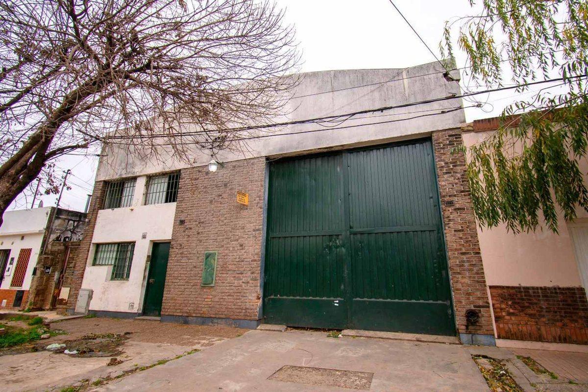 VENTA GALPÓN 836 m2 - EXCLUSIVA OPORTUNIDAD!