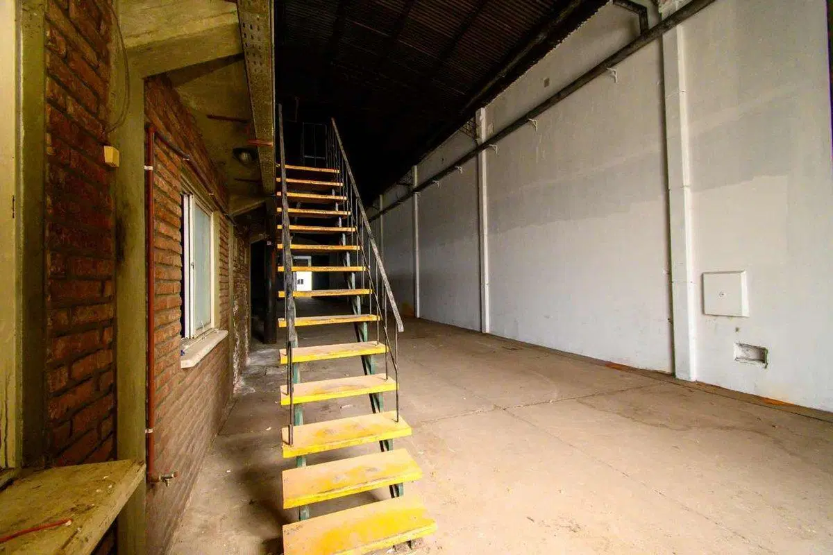VENTA GALPÓN 836 m2 - EXCLUSIVA OPORTUNIDAD! 4