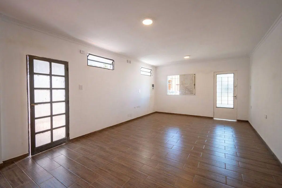 Casa en barrio Sur financiada 3