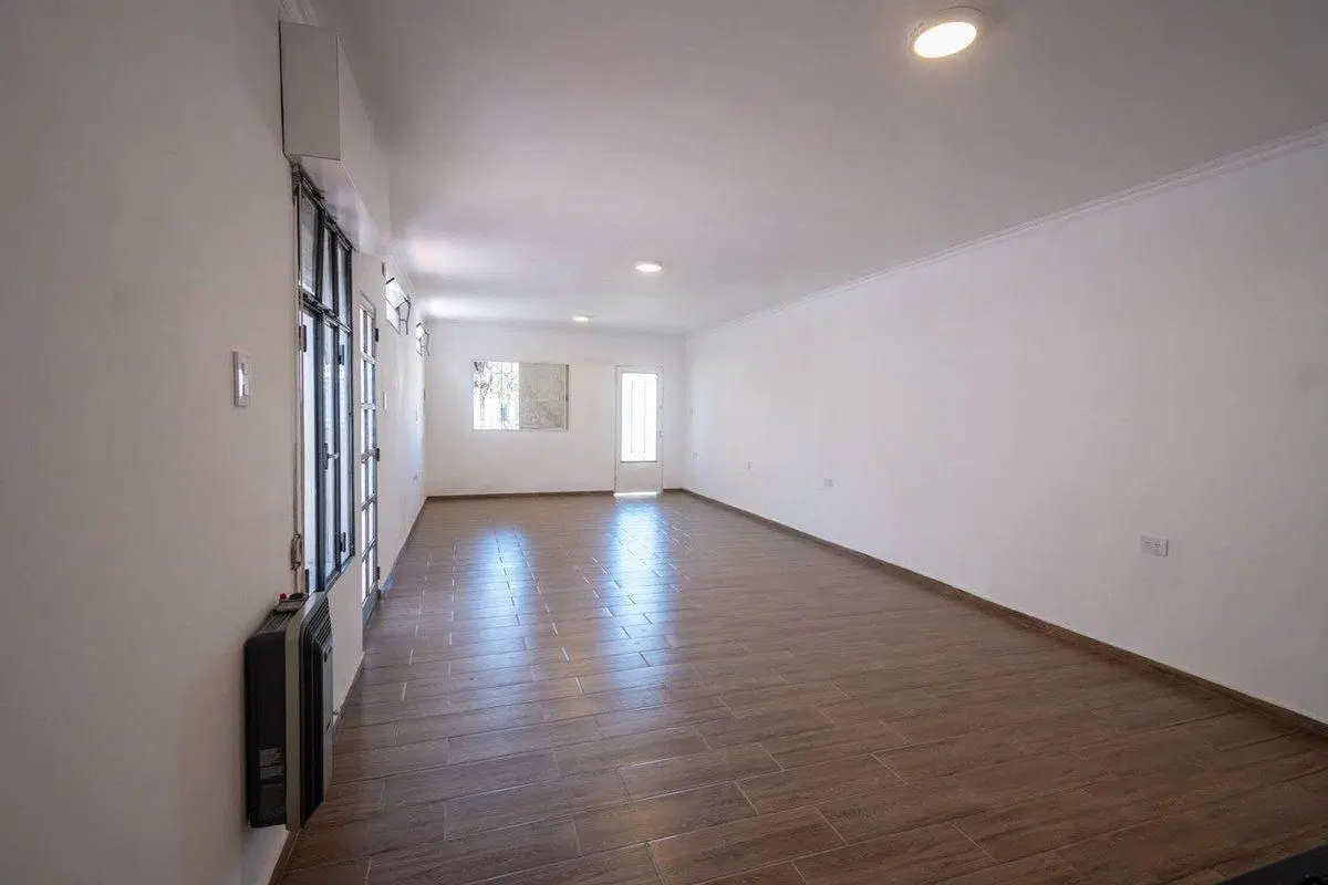Casa en barrio Sur financiada 5
