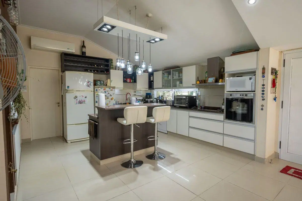 VENTA DE CASA PREMIUM TERREN0 7118 m2 SAUCE VIEJO 2