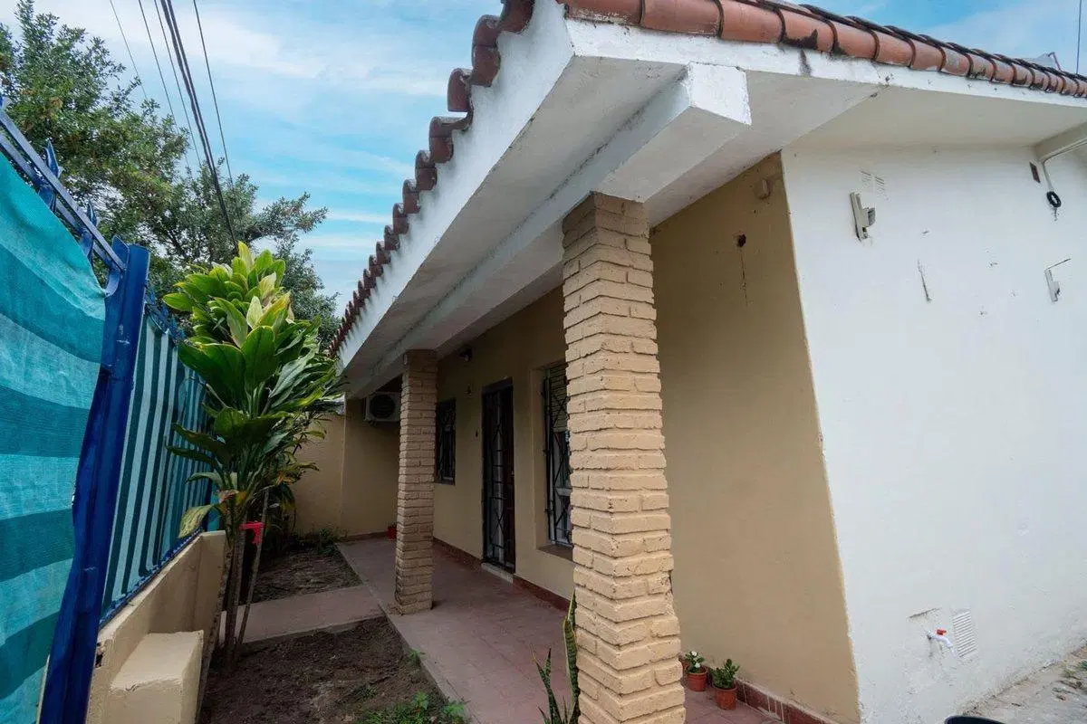 VENTA CASA 3 DORM BARRIO SUR 2