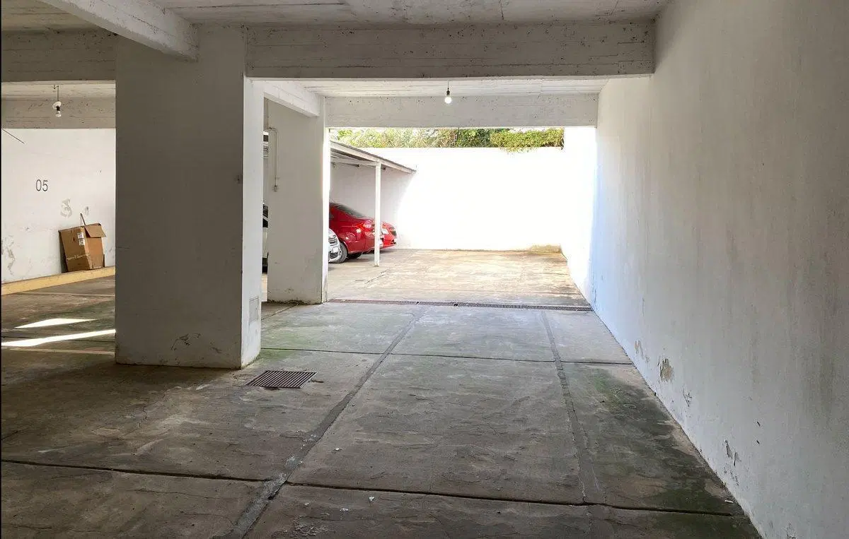VENTA COCHERA CUBIERTA PLANTA BAJA EDIF. LATINO 9 2