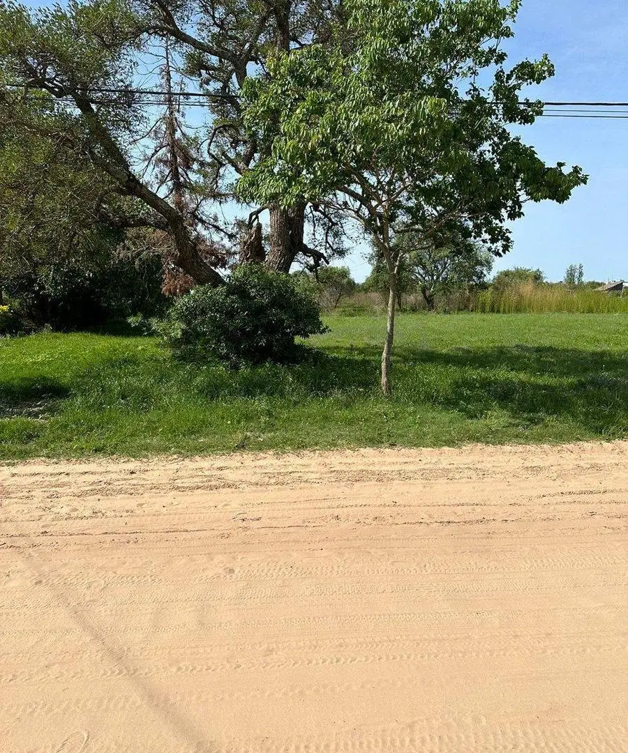 LOTES EN CAYASTA 3