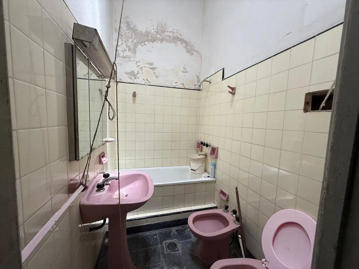Se vende casa con gran terreno en Barrio Candioti 2