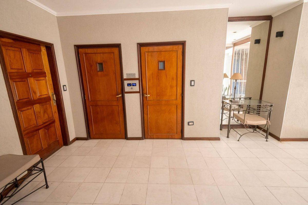 Foto de Semipiso clásico en barrio Sur de 130 m2 y cochera, imagen 4