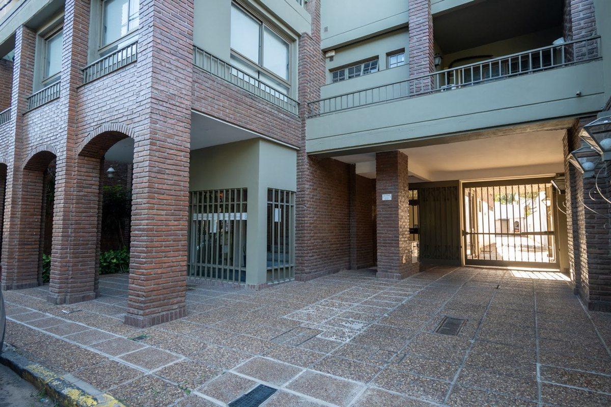 Foto de Semipiso clásico en barrio Sur de 130 m2 y cochera, imagen 5
