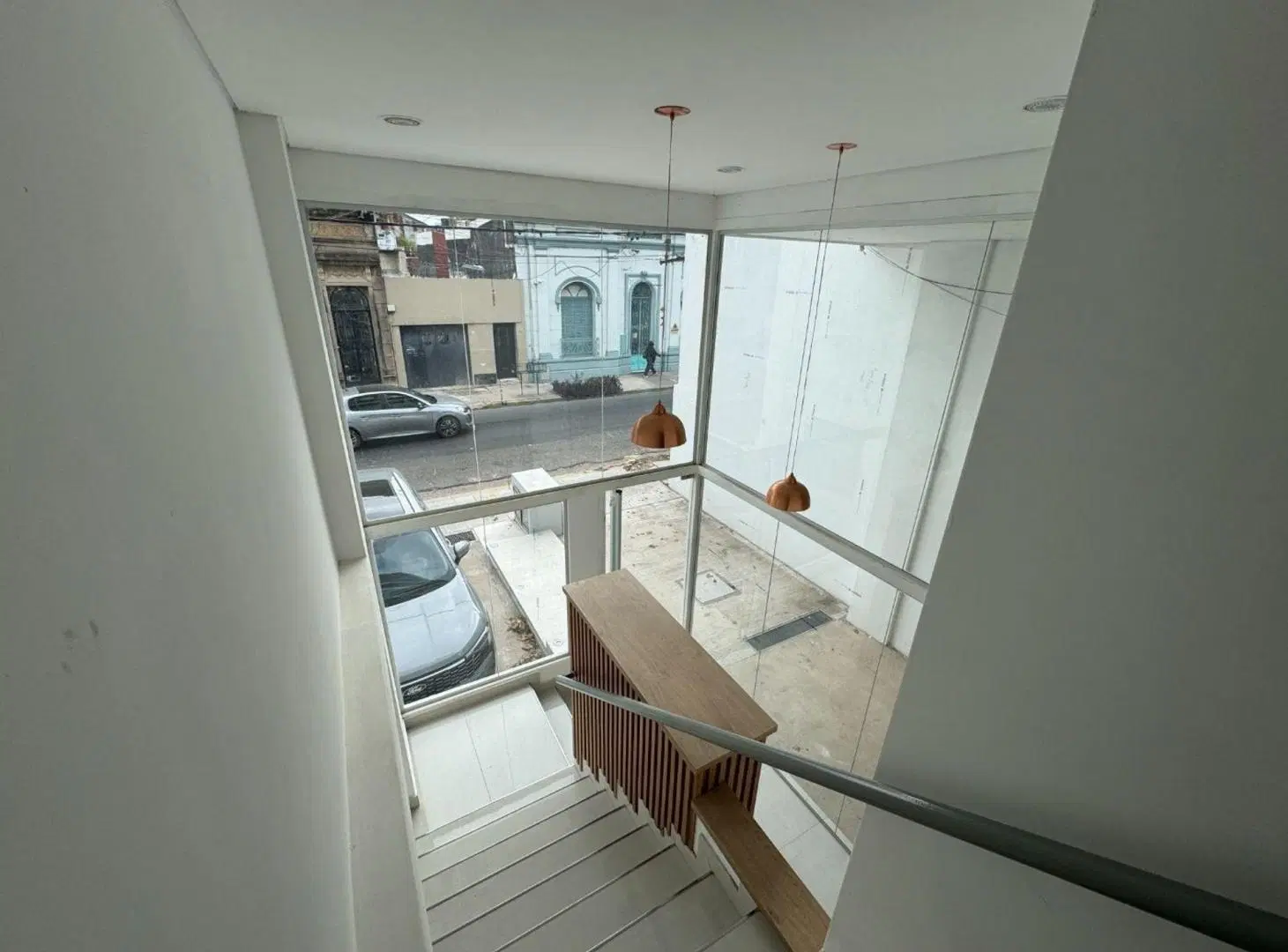 SE ALQUILA SEMIPISO zona sur 1 dorm  a estrenar 3
