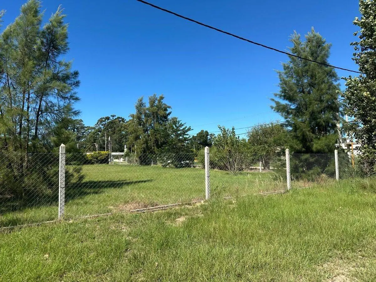Terreno en venta Lagos del Leyes esquina 903 m2 5