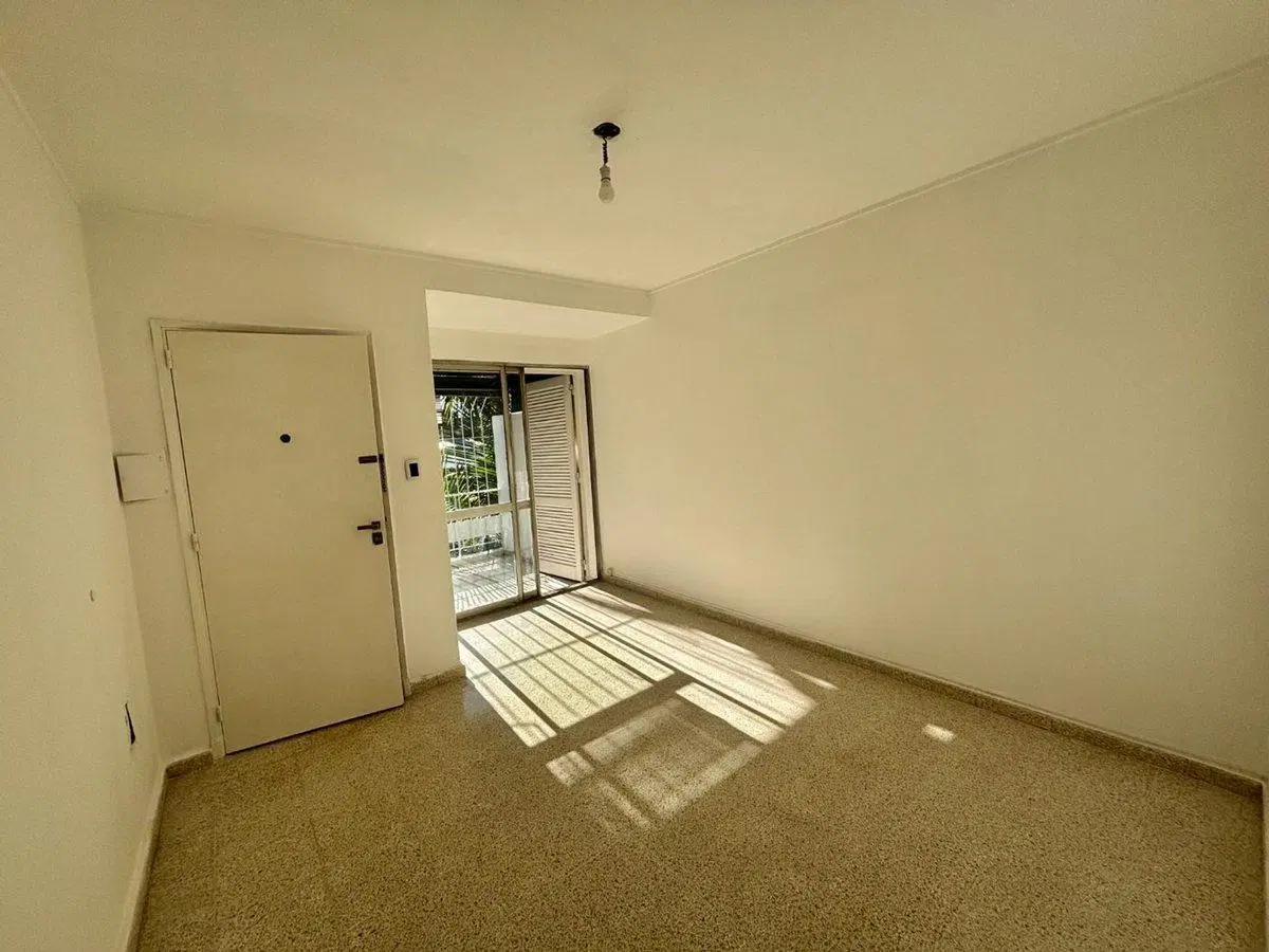 VENTA - DPTO INTERNO PLANTA ALTA DE 1 DORM 2
