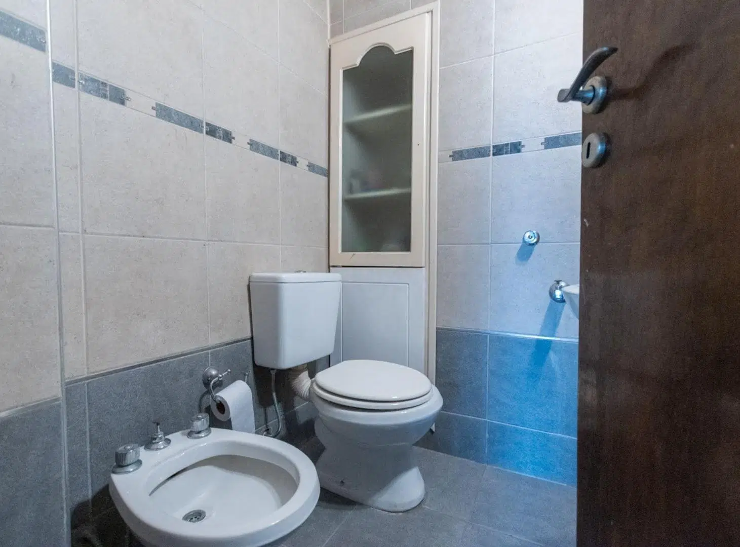 VENTA CASA PRINCIPAL Y SEGUNDA CASA CON PILETA 5